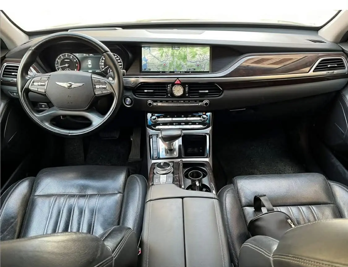 جينيسيس G90 2016 بحالة ممتازة وفخامة لا تضاهى - صورة 4