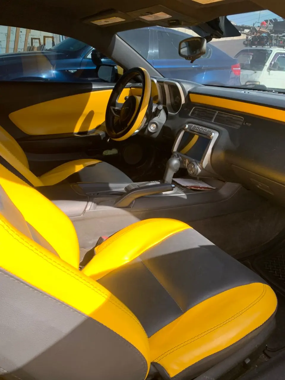 شيفروليه كامارو 2011 بحالة رياضية مميزة - صورة 2