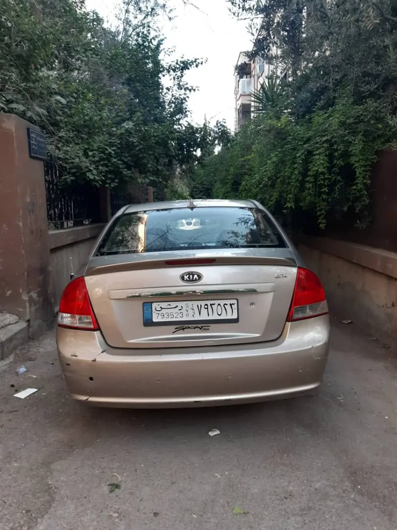 كيا سيراتو 2008 بحالة جيدة واقتصادية - صورة 2