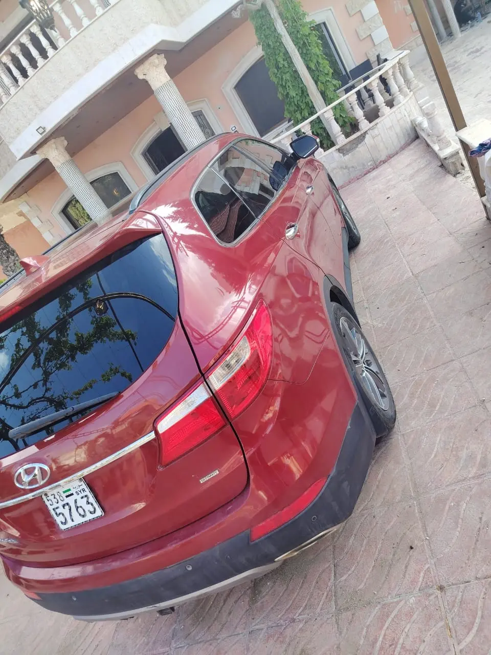 هيونداي سانتا في 2018 بحالة ممتازة وسقف بانورامي - صورة 4