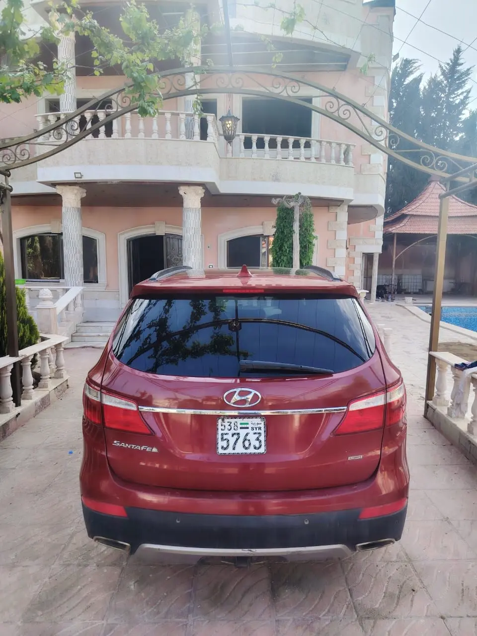 هيونداي سانتا في 2018 بحالة ممتازة وسقف بانورامي - صورة 5