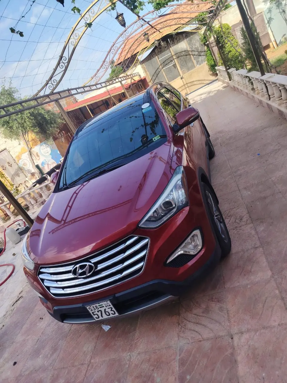 هيونداي سانتا في 2018 بحالة ممتازة وسقف بانورامي - صورة 7