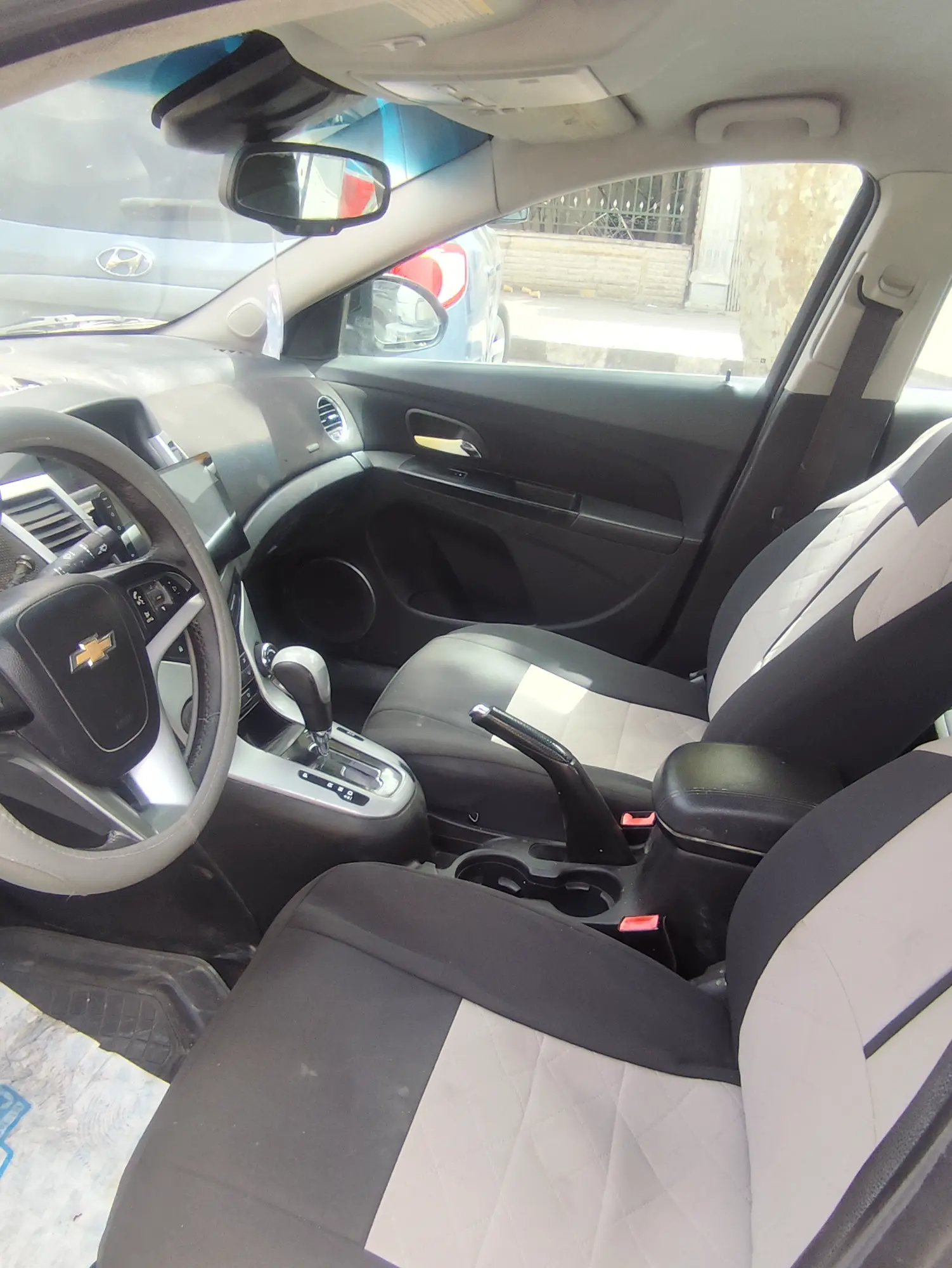 شيفروليه كروز 2011 بحالة جيدة للبيع - صورة 3