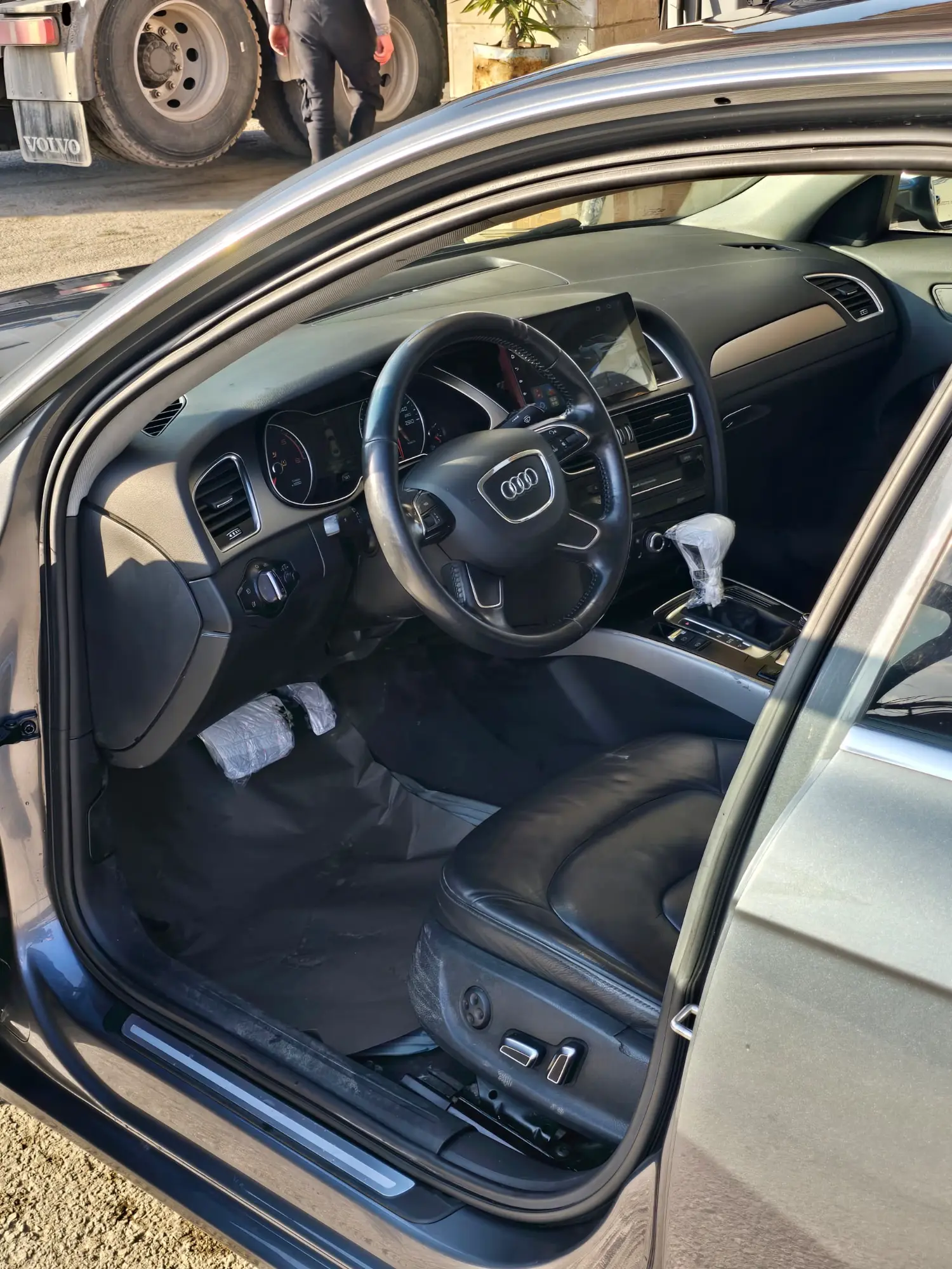 أودي A4 موديل 2013 بحالة ممتازة - صورة 4