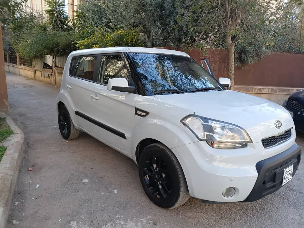 كيا سول 2011 مميزة بحالة جيدة - صورة 4