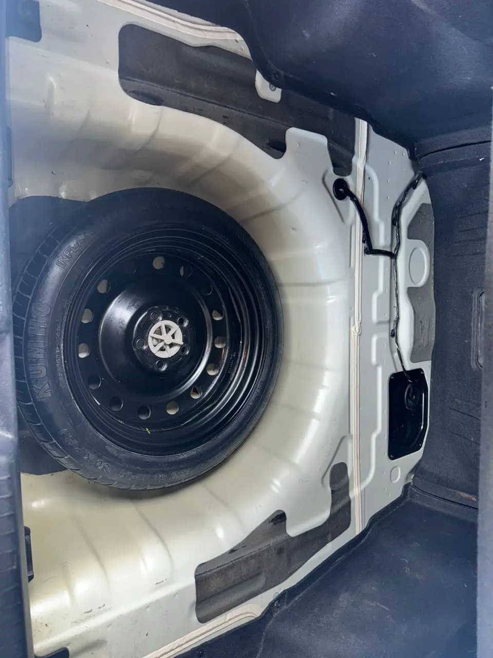 كيا K7 موديل 2012 بحالة ممتازة للبيع - صورة 2