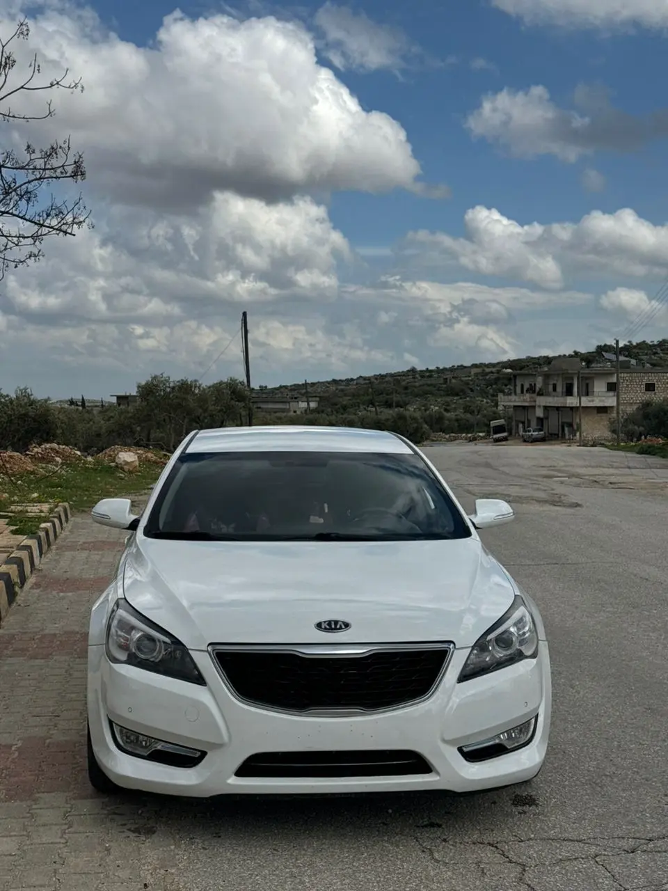 كيا K7 موديل 2012 بحالة ممتازة للبيع - صورة 4