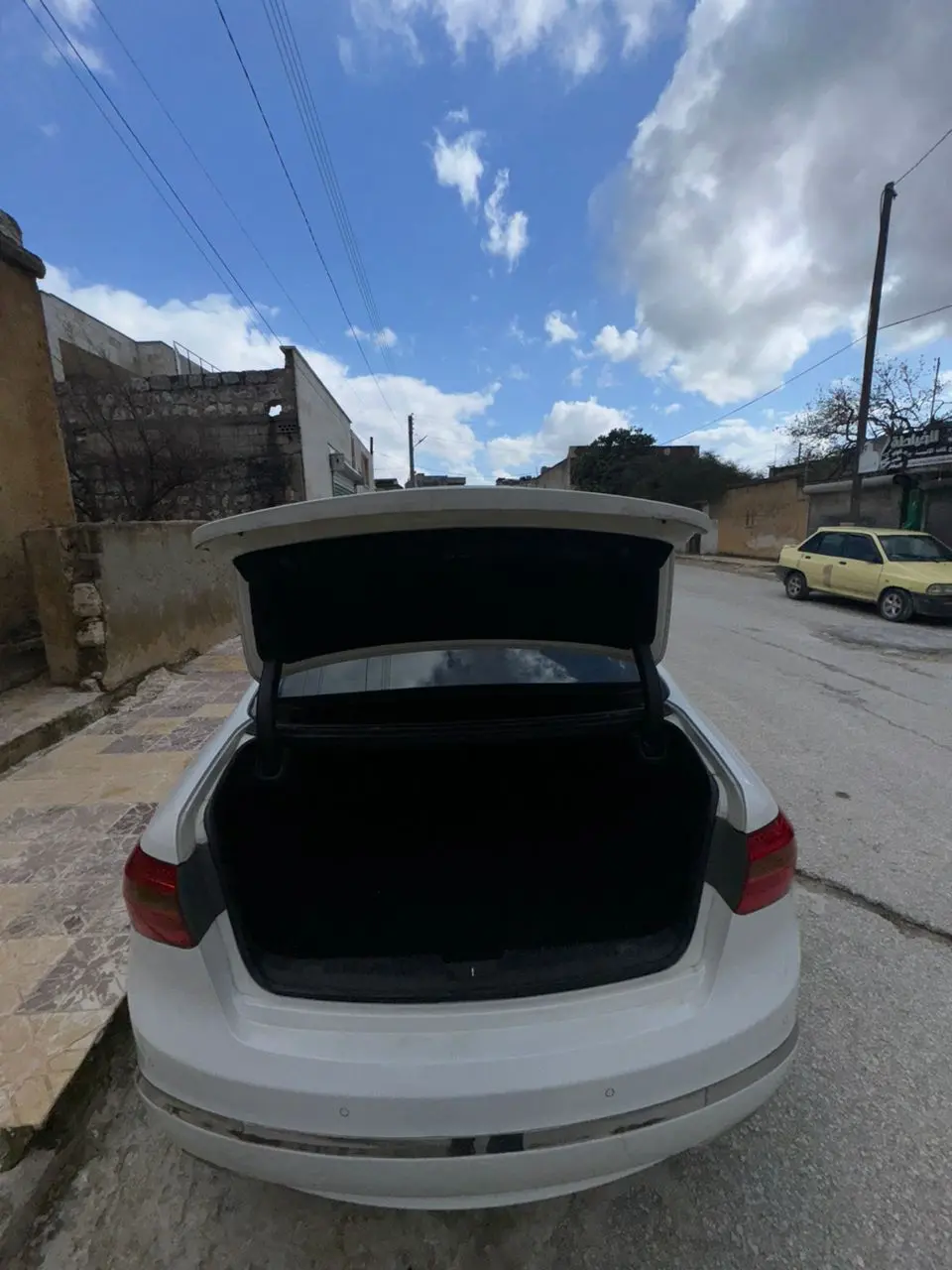 كيا K7 موديل 2012 بحالة ممتازة للبيع - صورة 13