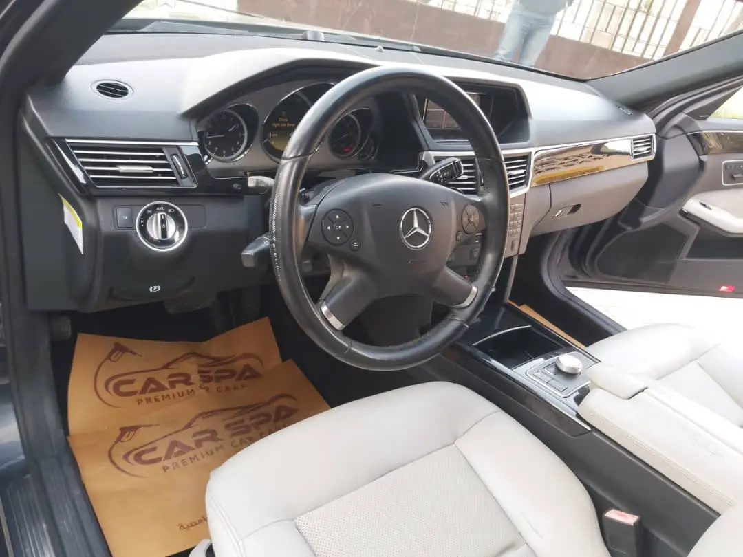 مرسيدس-بنز E 350 موديل 2012 بحالة ممتازة - صورة 3