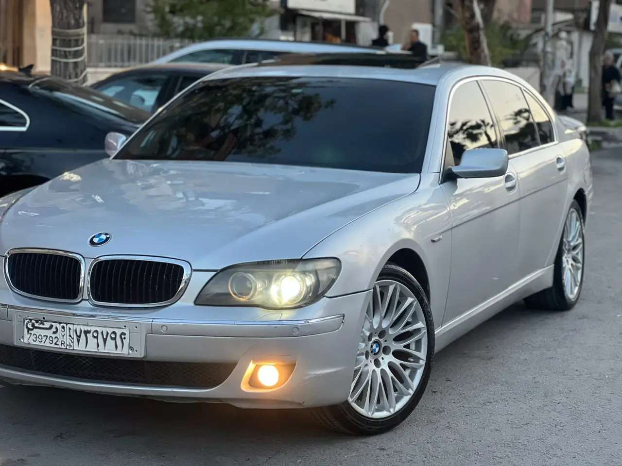 بي إم دبليو الفئة السابعة 2007 بحالة ممتازة