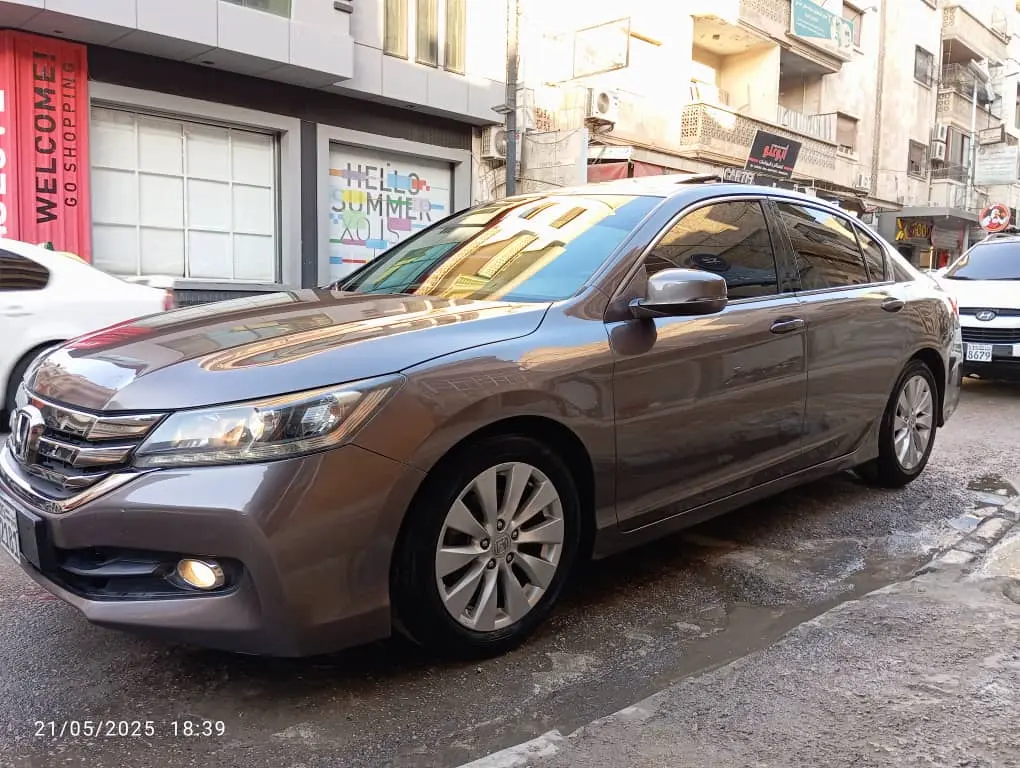 هوندا أكورد 2015 بحالة ممتازة - صورة 3