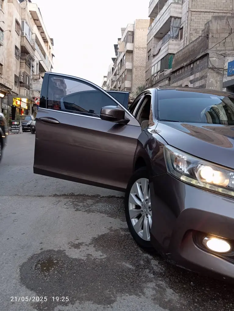 هوندا أكورد 2015 بحالة ممتازة - صورة 5