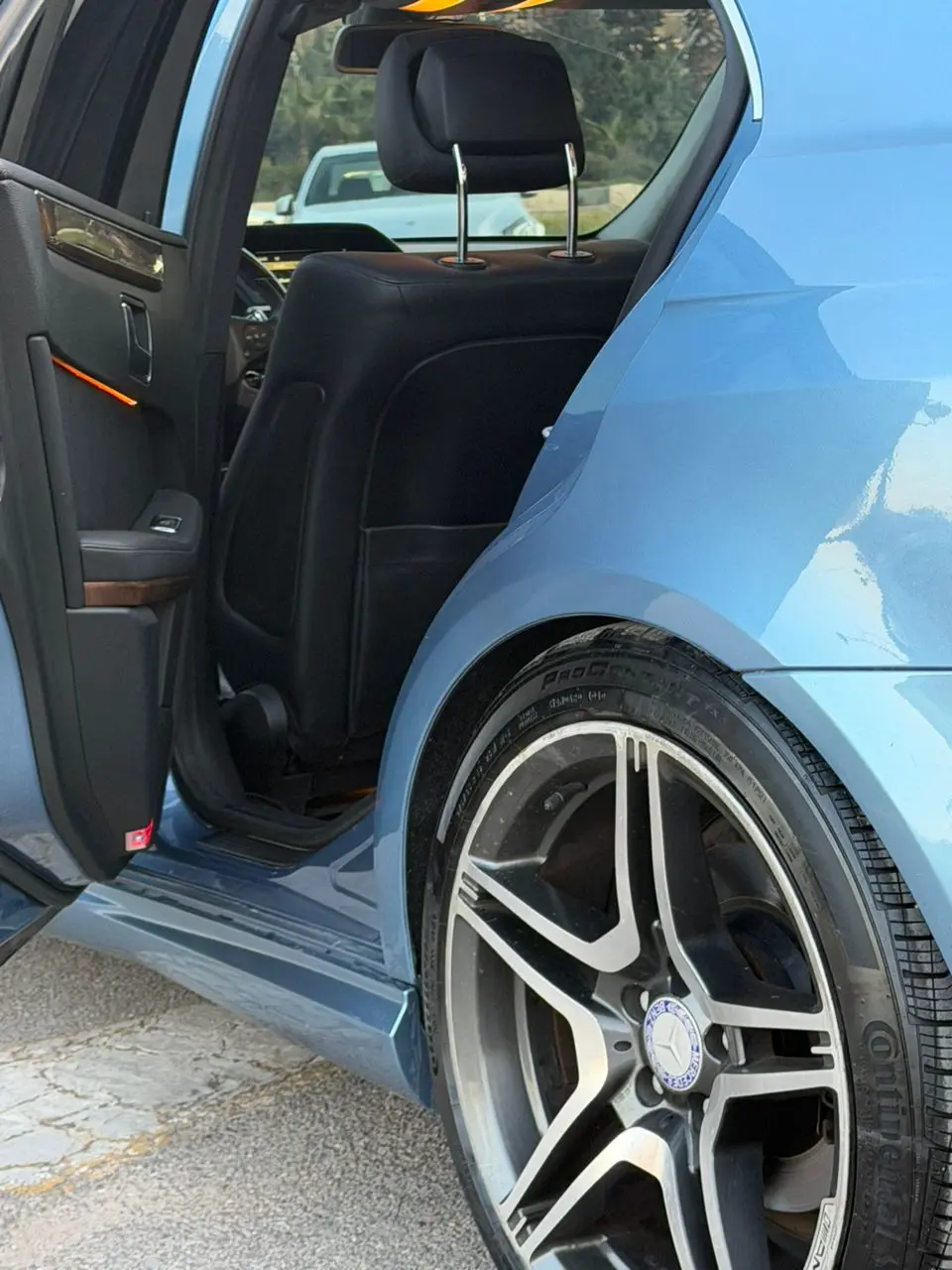 مرسيدس-بنز E-Class 2012 الفخامة الألمانية - صورة 4