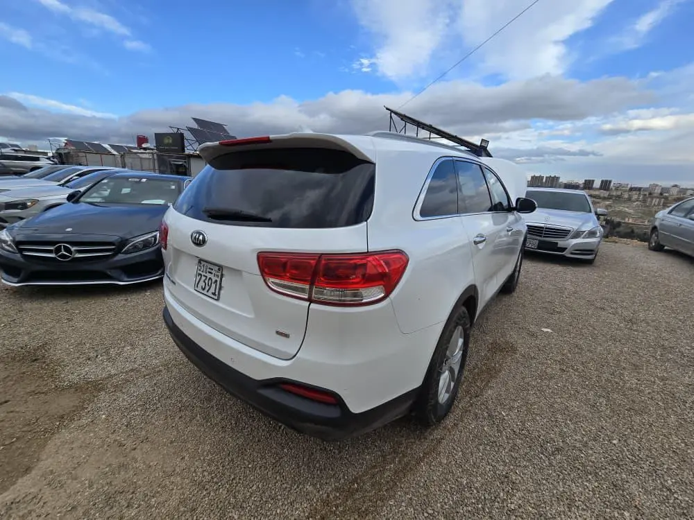 كيا سورينتو 2016 بحالة ممتازة وعائلية - صورة 8