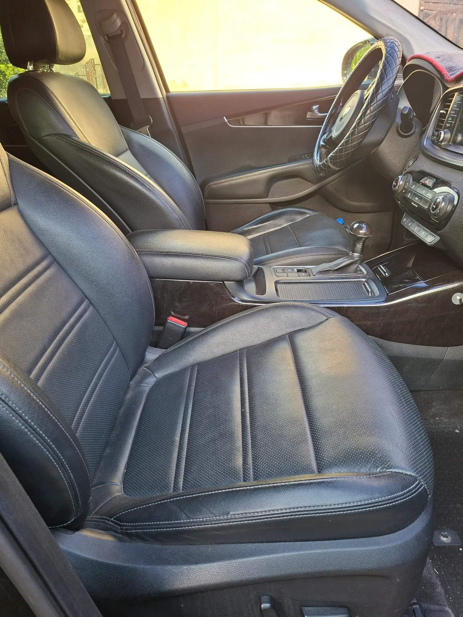 كيا سورينتو 2015 بحالة ممتازة - صورة 6