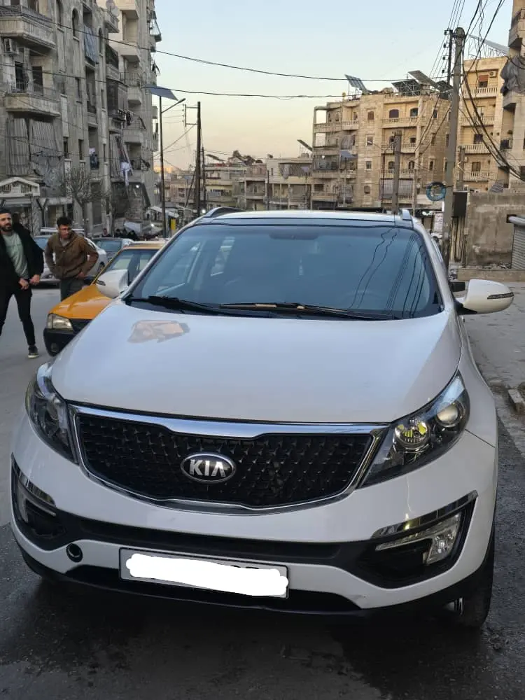 هيونداي إلنترا 2014 بحالة ممتازة - صورة 4