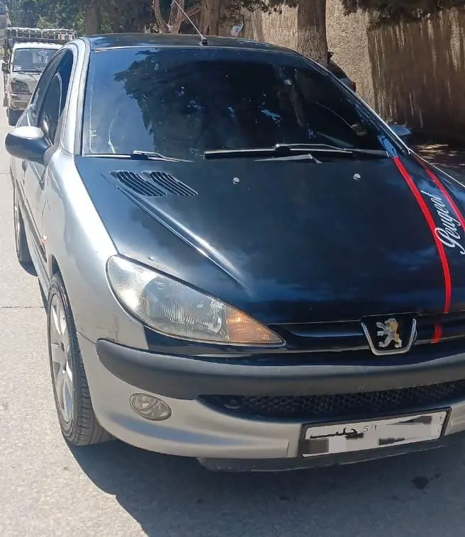 هيونداي إلنترا 2014 بحالة ممتازة - صورة 6