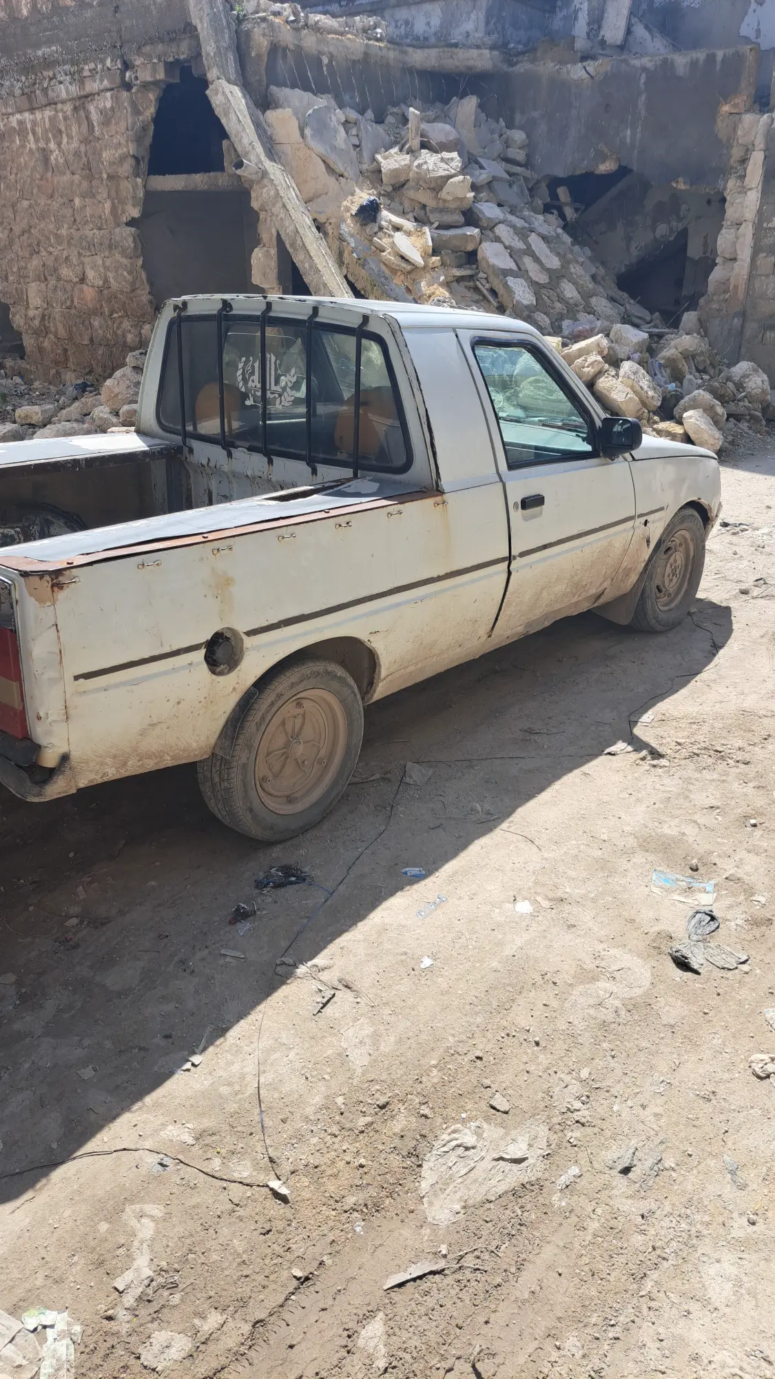 كيا بونغو 2005 - شاحنة عملية للنقل - صورة 3