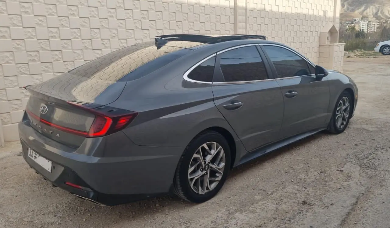 هيونداي سوناتا 2021 بحالة ممتازة وسقف بانورامي - صورة 2