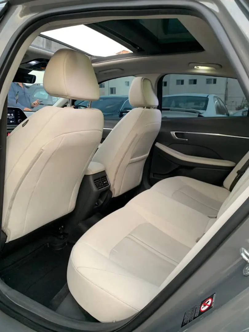 هيونداي سوناتا 2021 بحالة ممتازة وسقف بانورامي - صورة 4