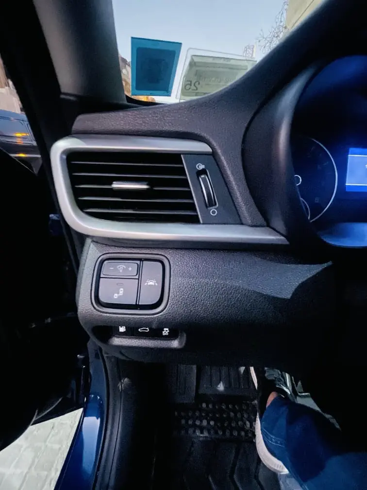 كيا أوبتيما 2019 بحالة ممتازة - صورة 9