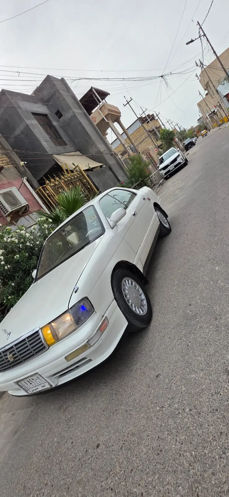 تويوتا كراون 1995 بحالة كلاسيكية - صورة 2