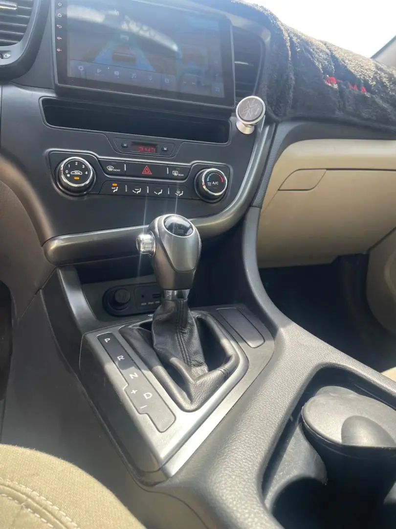 كيا أوبتيما 2012 بحالة ممتازة وبانوراما - صورة 9