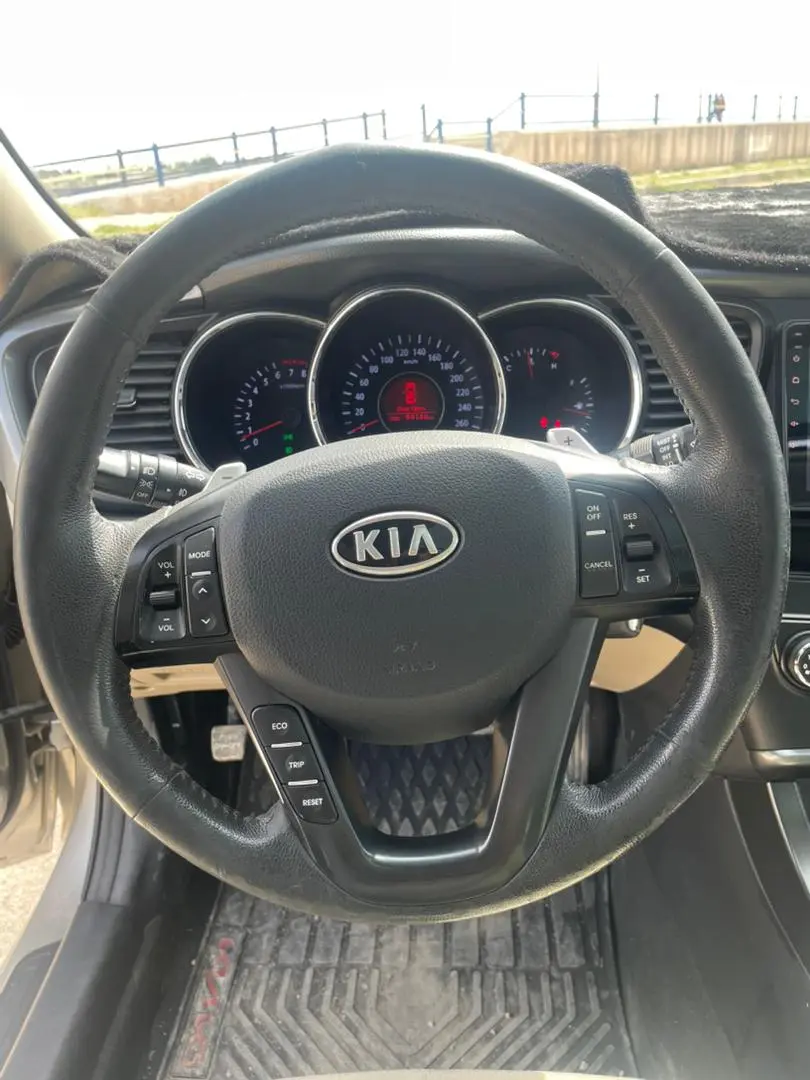كيا أوبتيما 2012 بحالة ممتازة وبانوراما - صورة 10