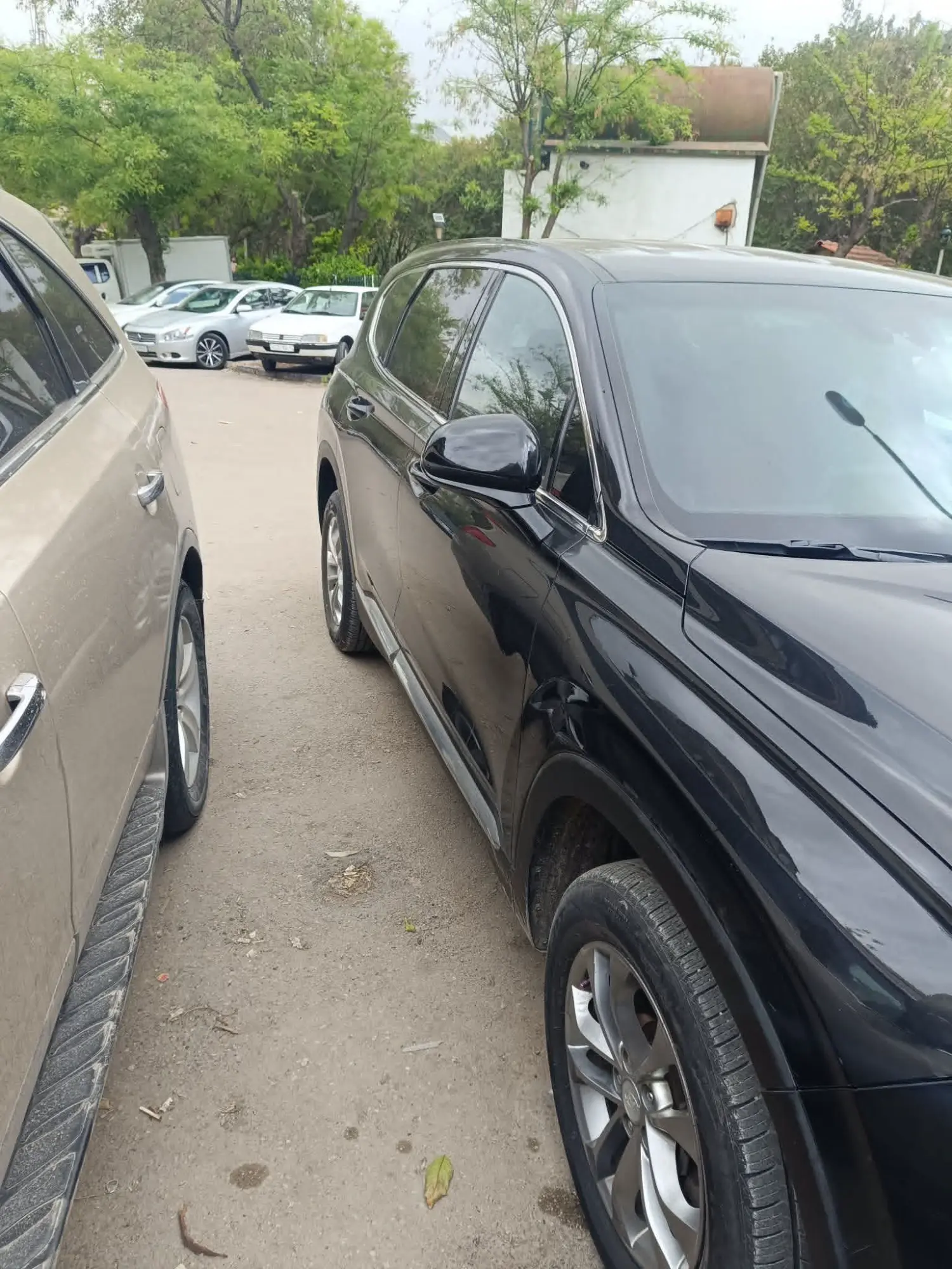 هيونداي سنتا في موديل 2020 بحالة ممتازة - صورة 5