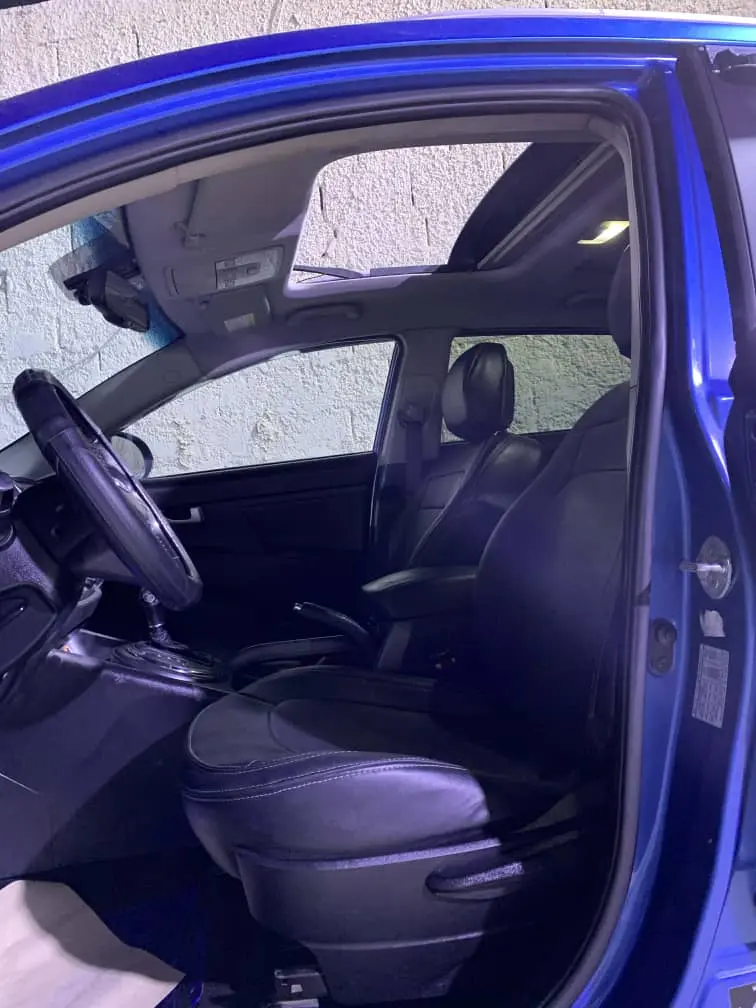 كيا سبورتاج 2014 بحالة ممتازة وسقف بانورامي - صورة 5