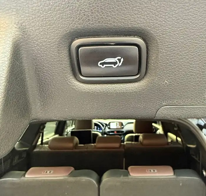 هيونداي سانتا في 2020 بحالة الوكالة ومواصفات فل كامل - صورة 12