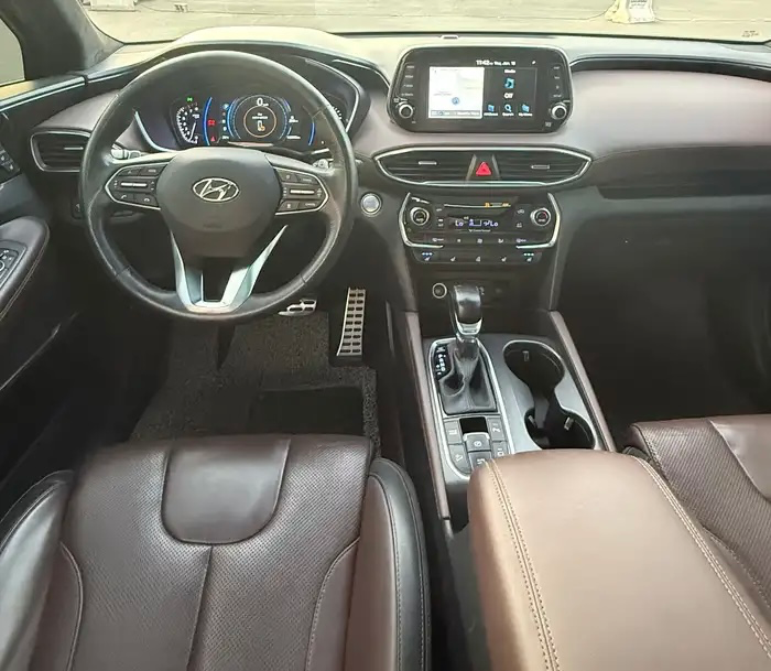 هيونداي سانتا في 2020 بحالة الوكالة ومواصفات فل كامل - صورة 17