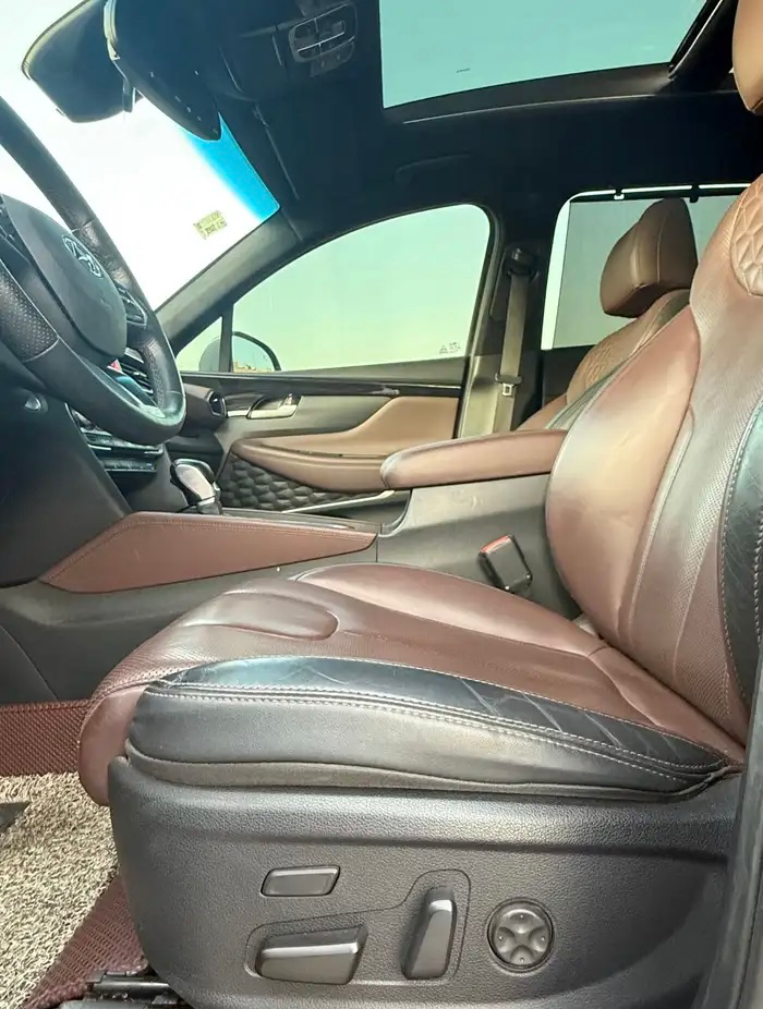 هيونداي سانتا في 2020 بحالة الوكالة ومواصفات فل كامل - صورة 25