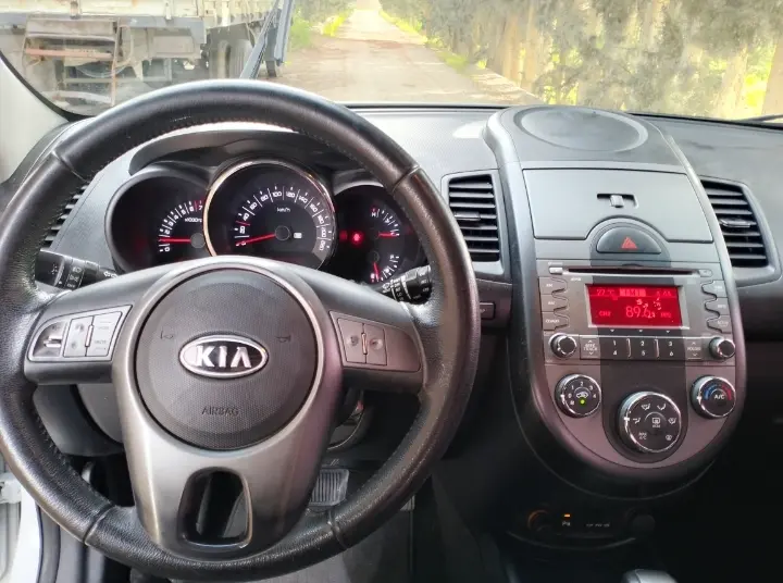 للبيع كيا سول 2011 بحالة ممتازة ومميزة - صورة 3