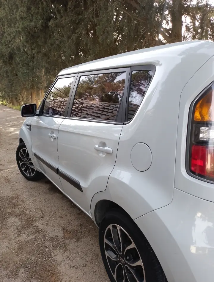 للبيع كيا سول 2011 بحالة ممتازة ومميزة - صورة 8