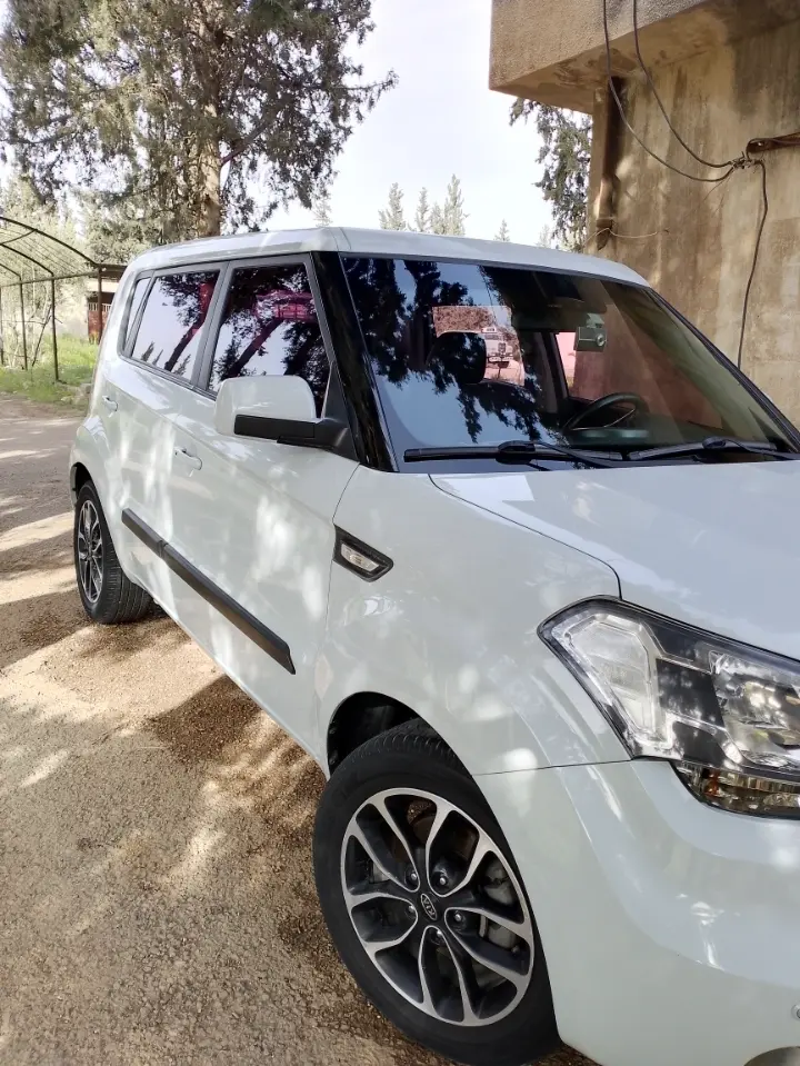 للبيع كيا سول 2011 بحالة ممتازة ومميزة - صورة 10