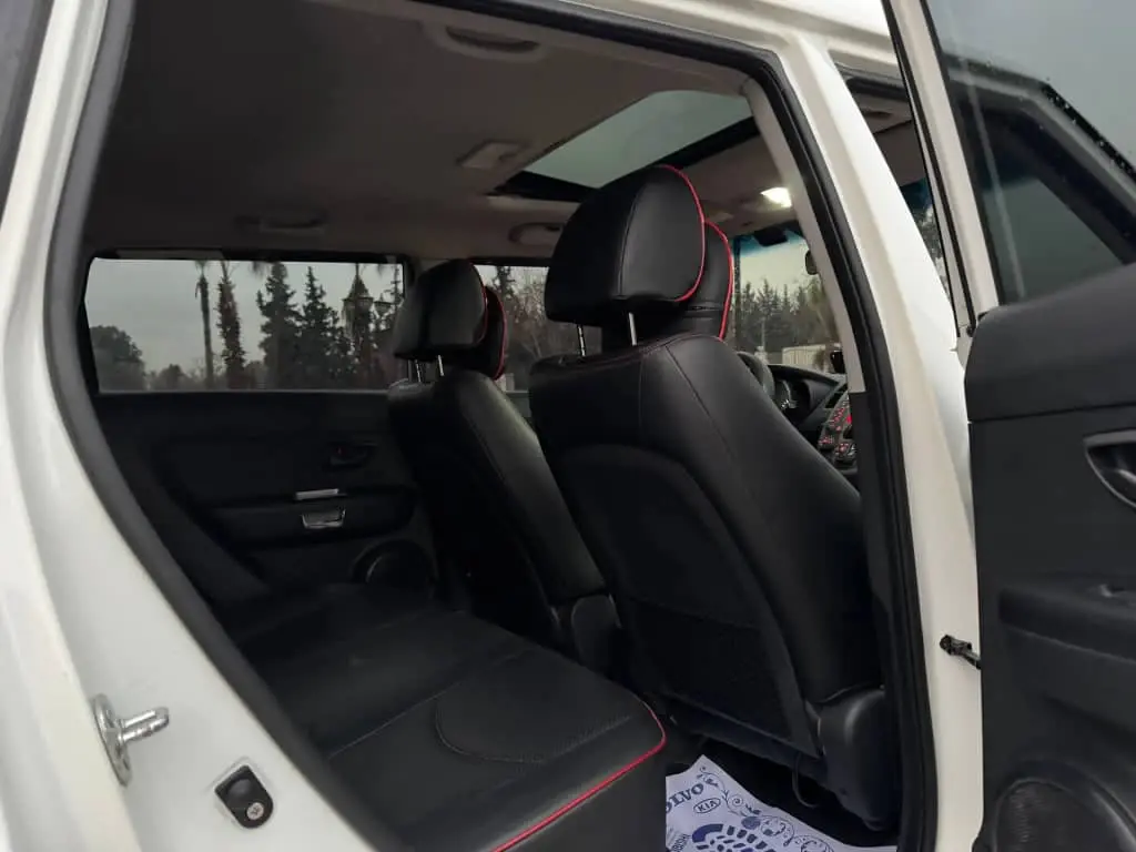 للبيع كيا سول 2010 بحالة ممتازة ومميزة - صورة 4