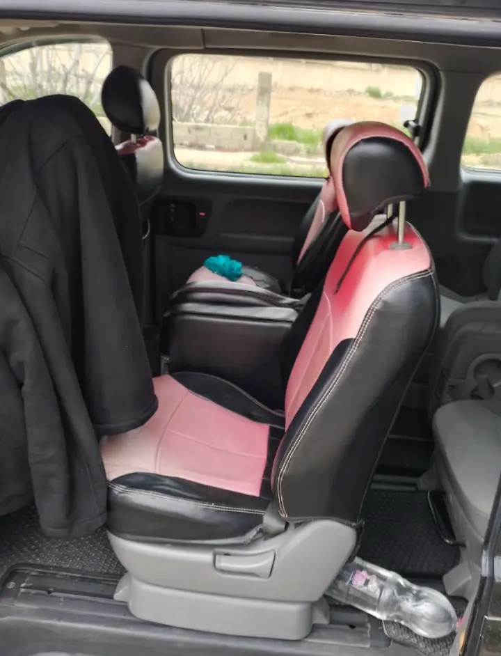 للبيع فان هيونداي إتش ون H-1 موديل 2008 فان عائلية واسعة - صورة 4