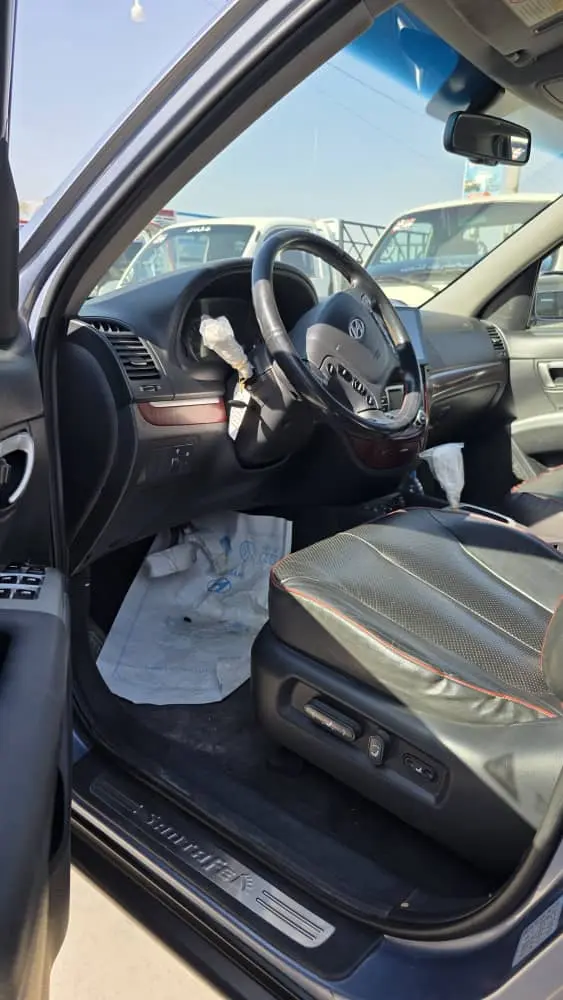 هيونداي سانتا في 2006 بحالة جيدة - صورة 9