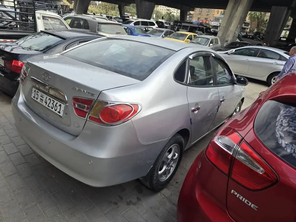 هيونداي أفانتي 2008 بحالة جيدة - صورة 2