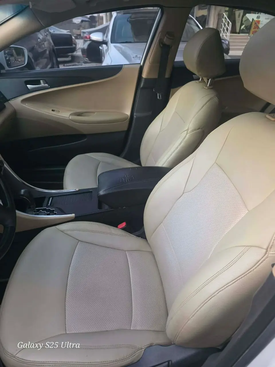 هيونداي سوناتا 2011 بحالة ممتازة - صورة 3