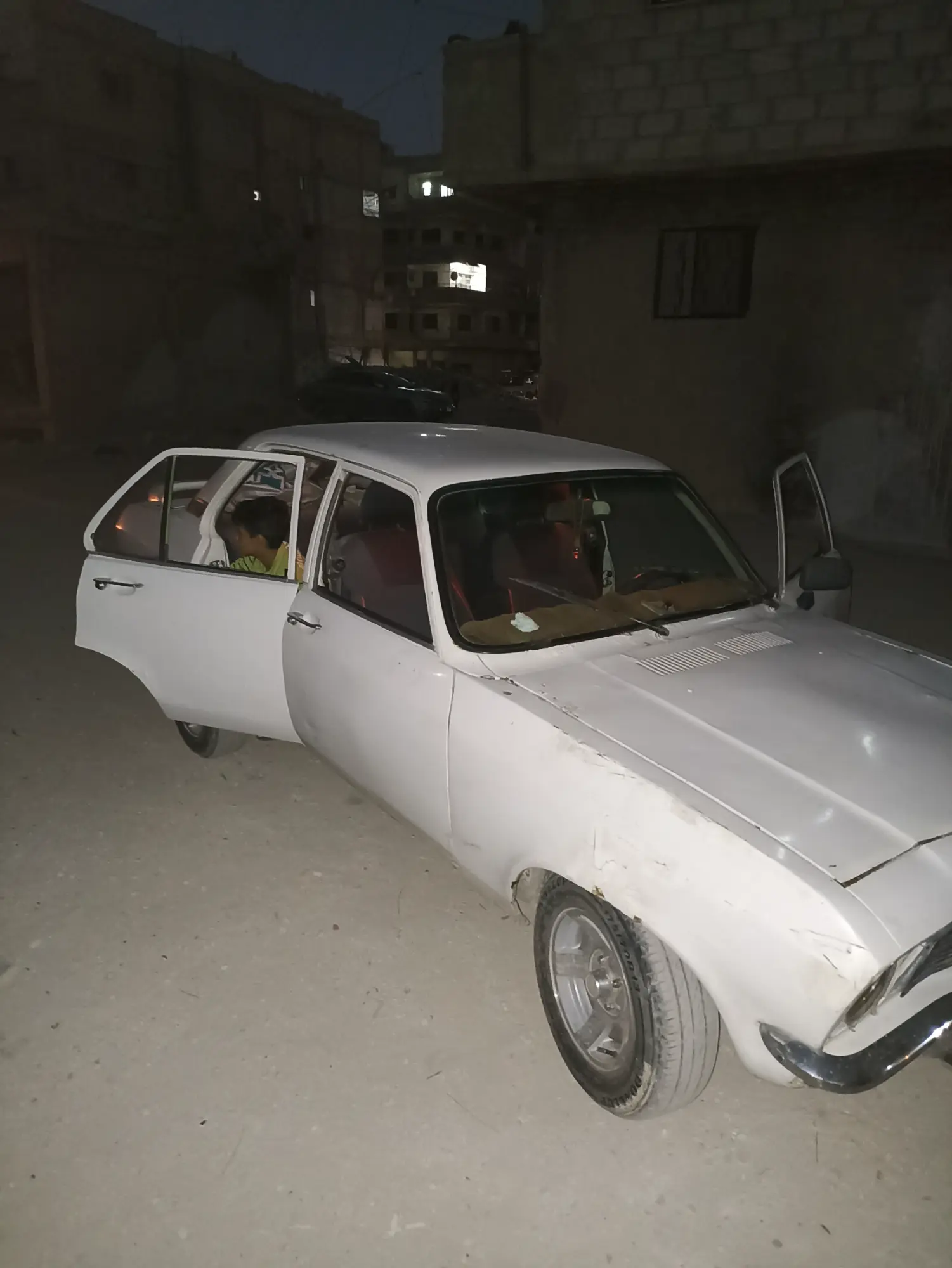 أوبل أسكونا 1974 كلاسيكية بحالة جيدة - صورة 3