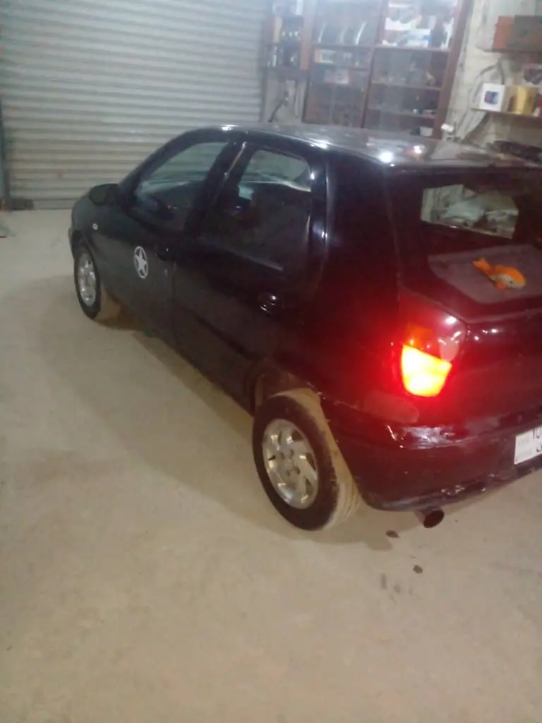 فيات باليو 2000 - سيارة اقتصادية وعملية - صورة 6