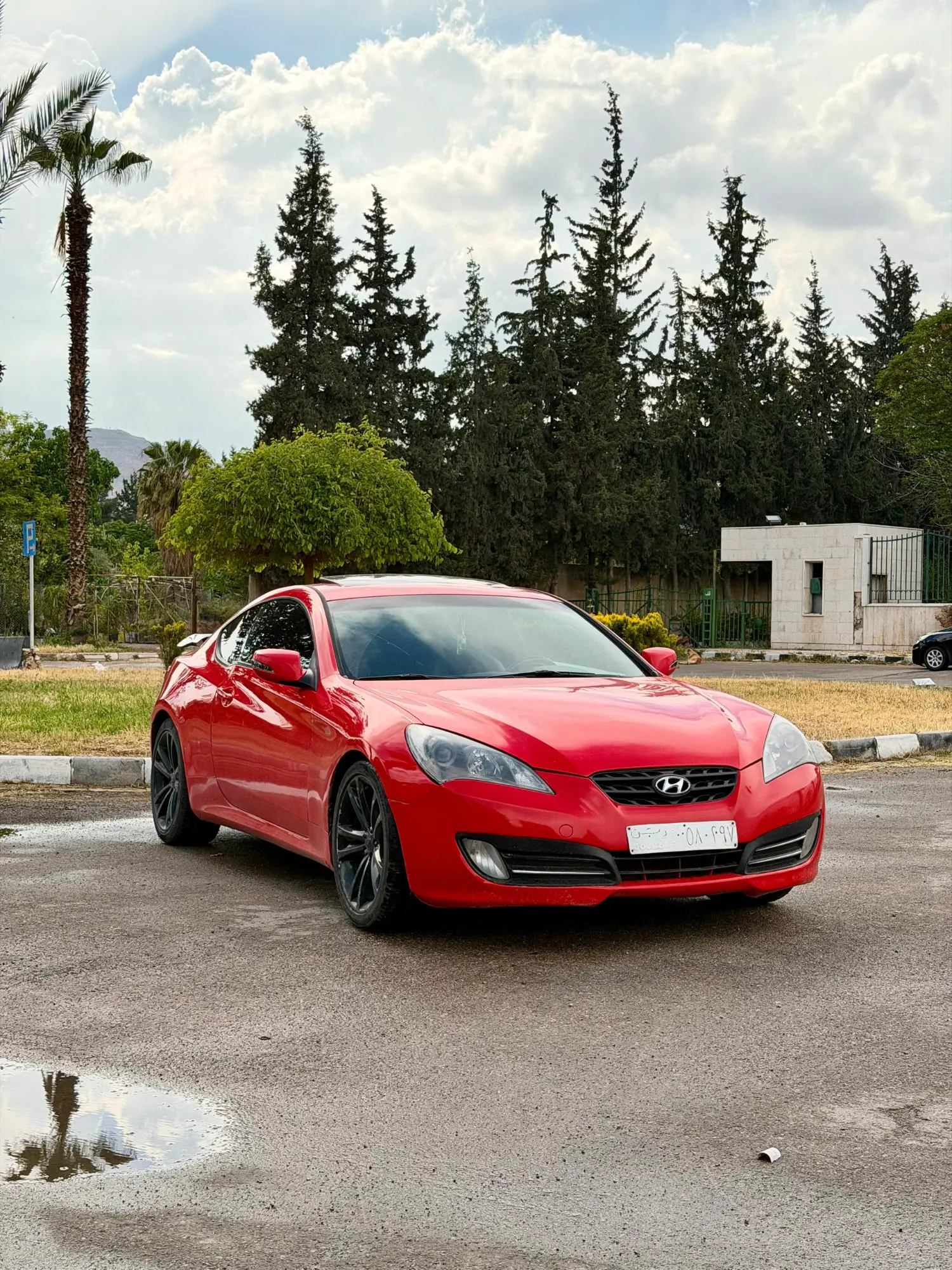 هيونداي جينيسيس كوبيه 2010 بحالة ممتازة - صورة 2