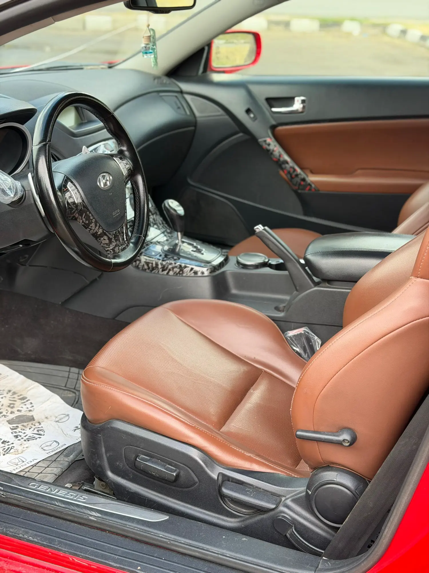 هيونداي جينيسيس كوبيه 2010 بحالة ممتازة - صورة 3