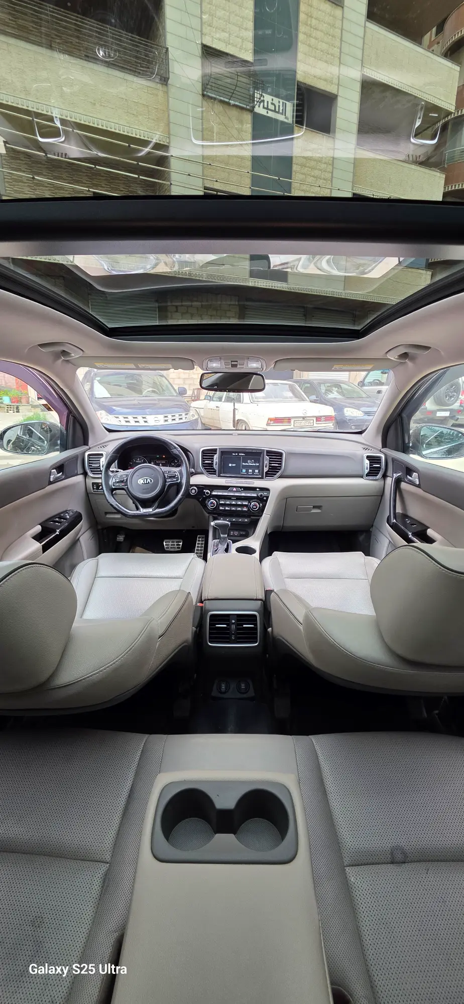 كيا سبورتاج 2017 بحالة ممتازة وفتحة سقف بانورامية - صورة 3