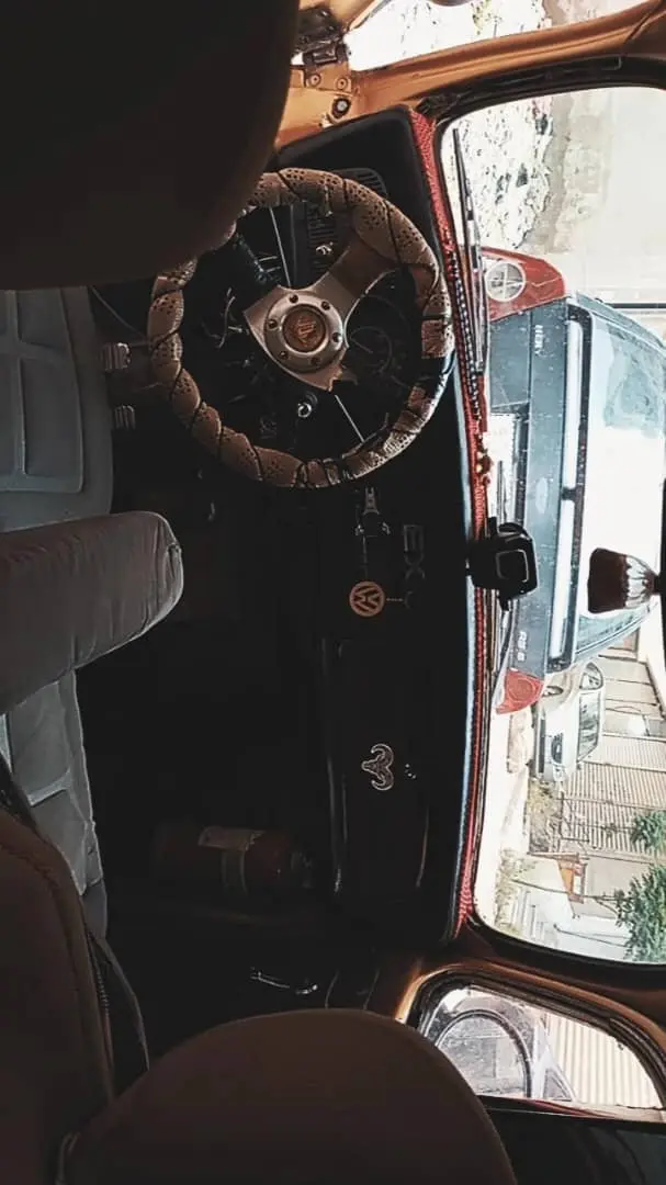 فولكس فاجن بيتل 1969 كلاسيكية بتعديلات مميزة - صورة 2