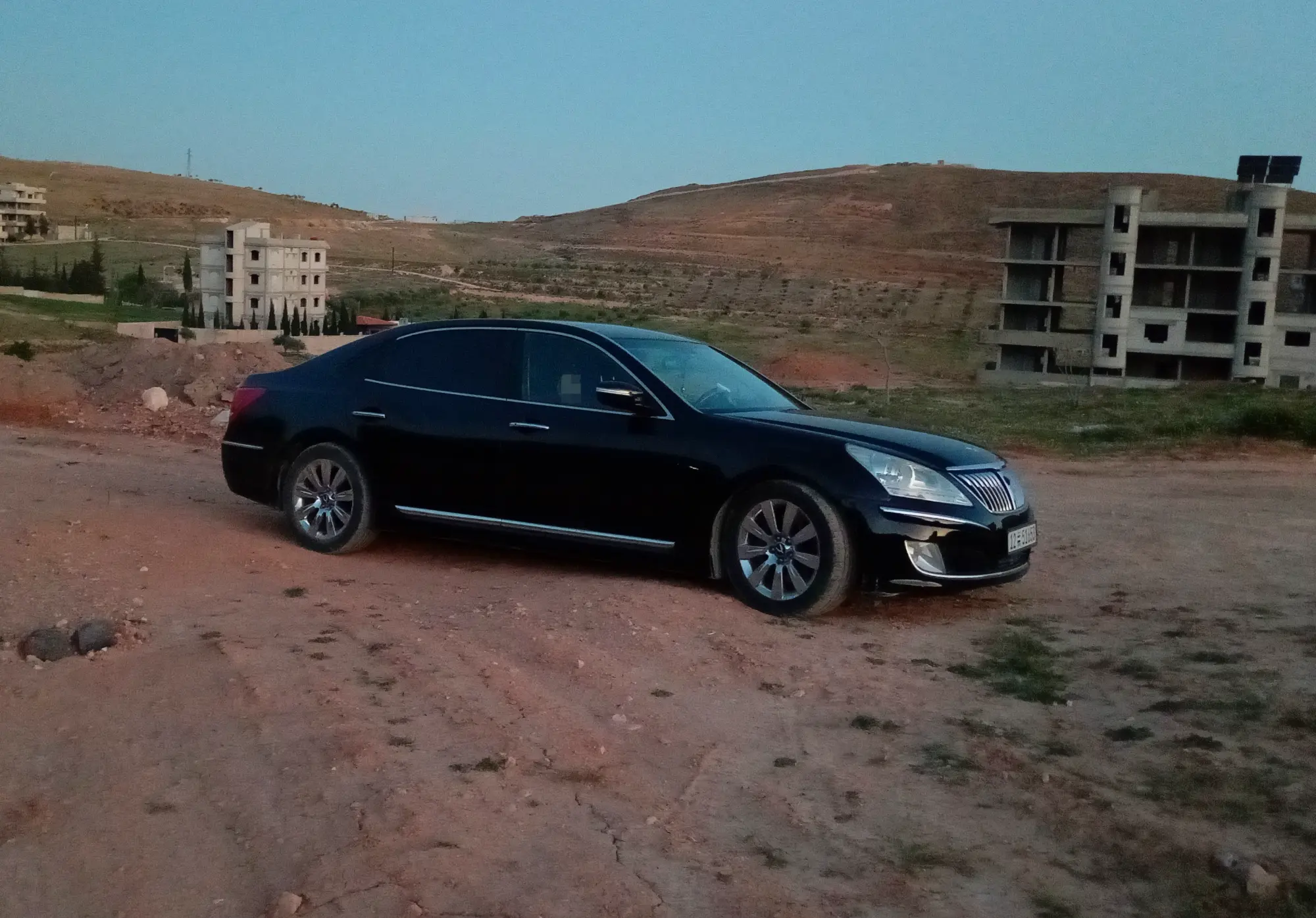 هيونداي جينيسيس 2012 بحالة ممتازة وفخامة عالية - صورة 5