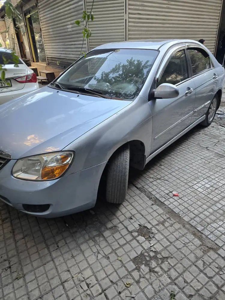 كيا سيراتو 2008 بحالة جيدة للبيع - صورة 2