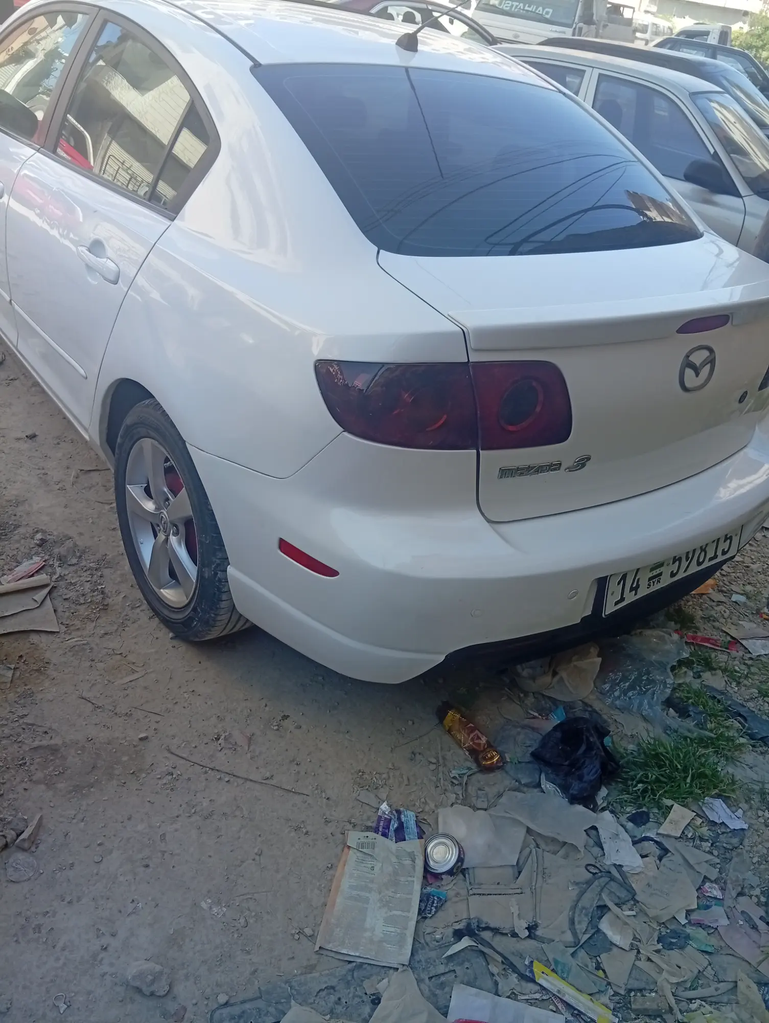 مازدا 3 موديل 2008 بحالة جيدة - صورة 3